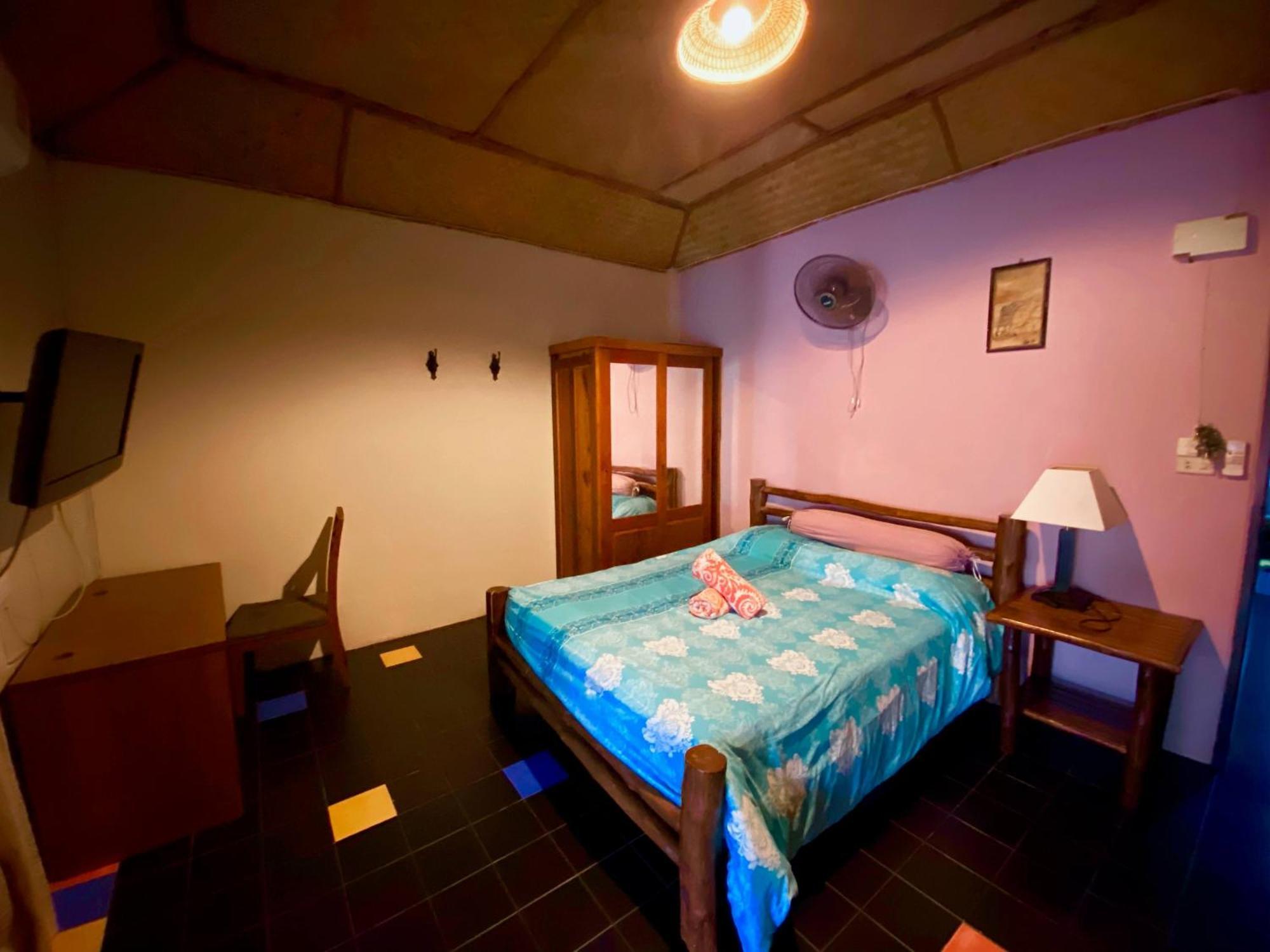 Shanti Lodge Phuket Чалонг Стая снимка