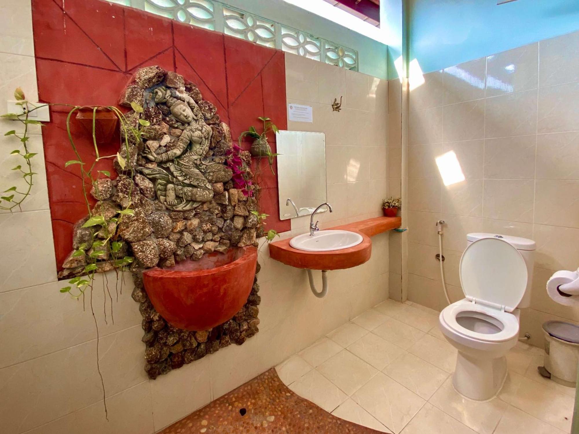 Shanti Lodge Phuket Чалонг Екстериор снимка