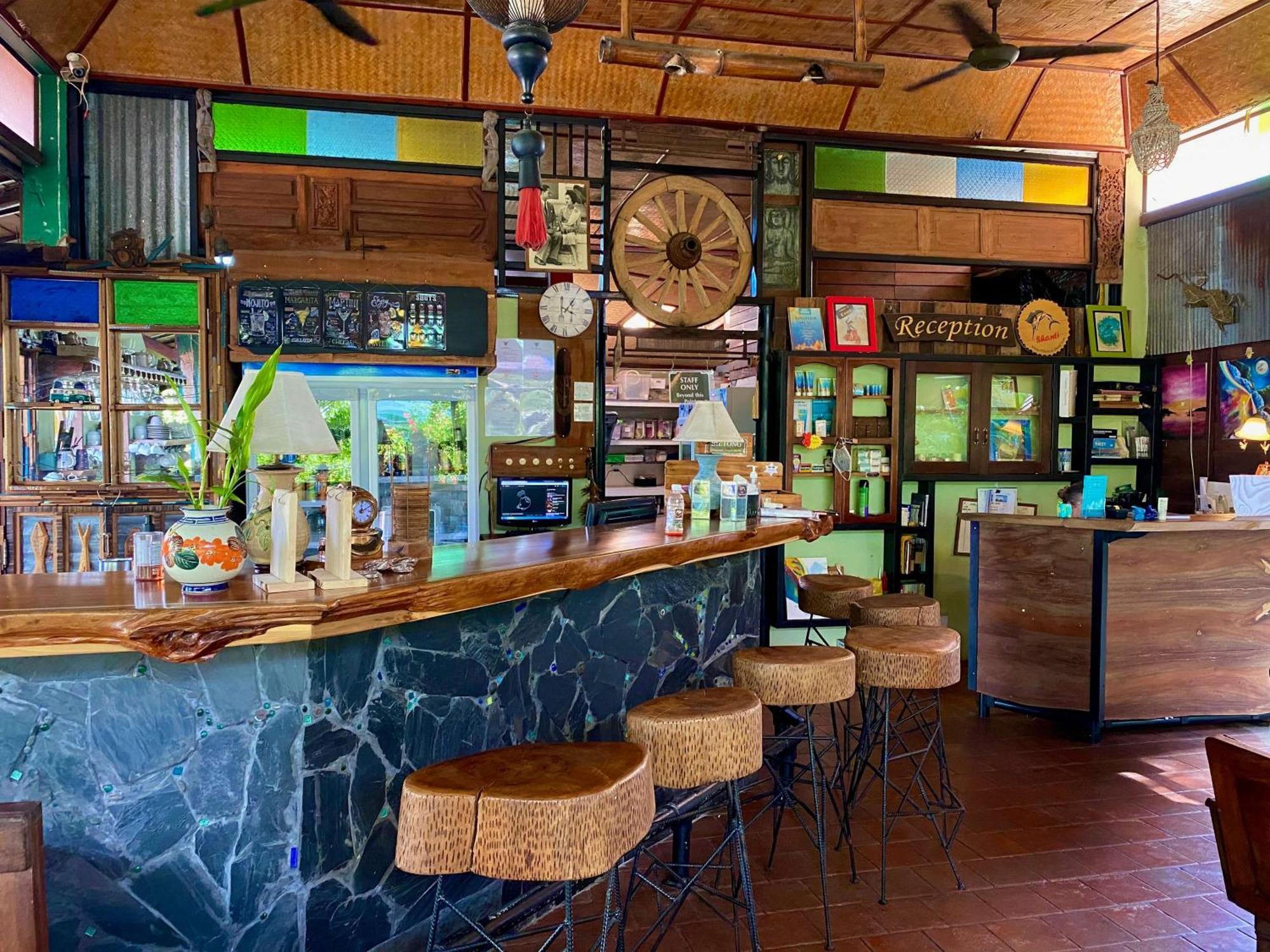 Shanti Lodge Phuket Чалонг Екстериор снимка