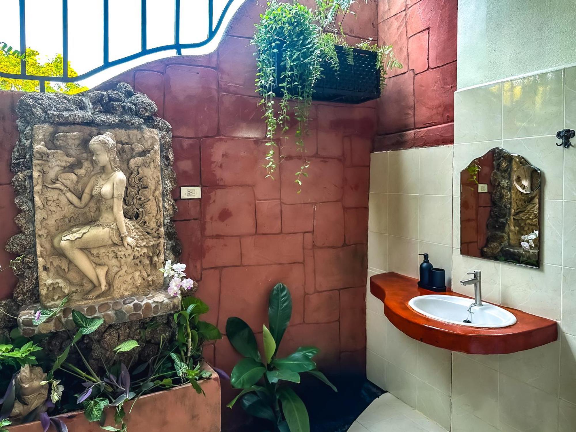 Shanti Lodge Phuket Чалонг Екстериор снимка